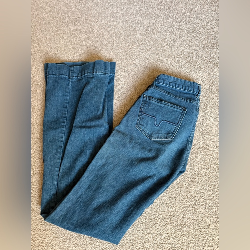 Dark wash Lola Kimes
